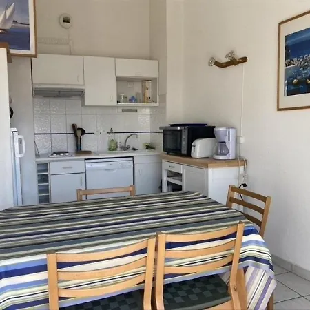 아파트 6 Personnes Port De Sur Mer, Avec Deux Chambres,double Terrasses, Et Parking Privatif..